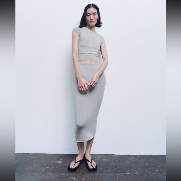 knot open back midi set - Picture 3 of 3